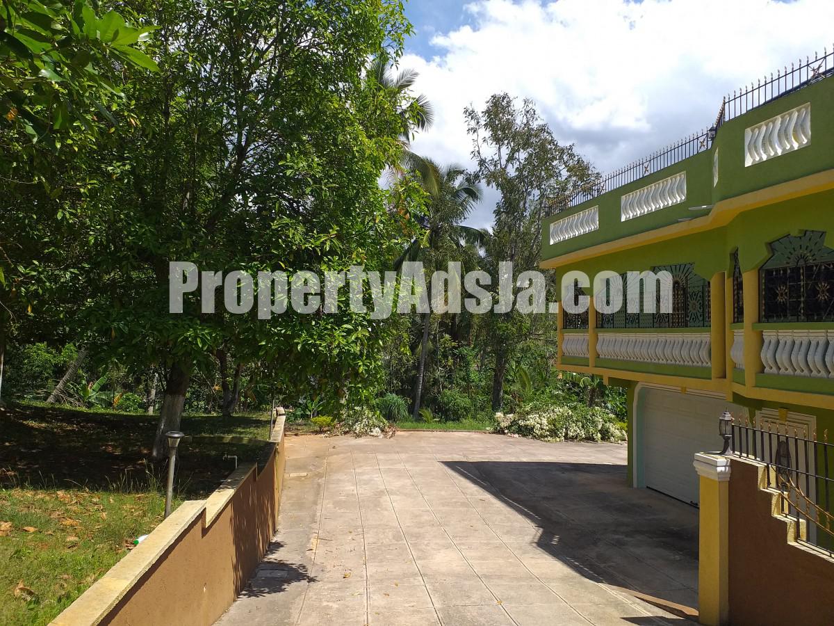 House For Sale in Waterloo, St. Catherine Jamaica