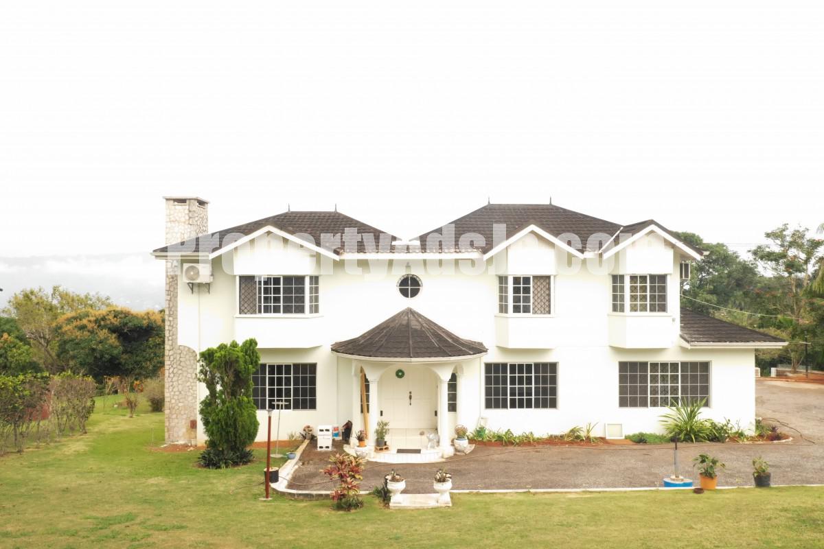 House For Sale in Ingleside, Manchester Jamaica