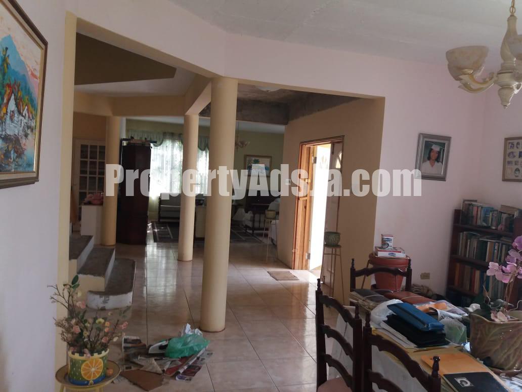 House For Sale in Chancery Hall, Kingston / St. Andrew Jamaica