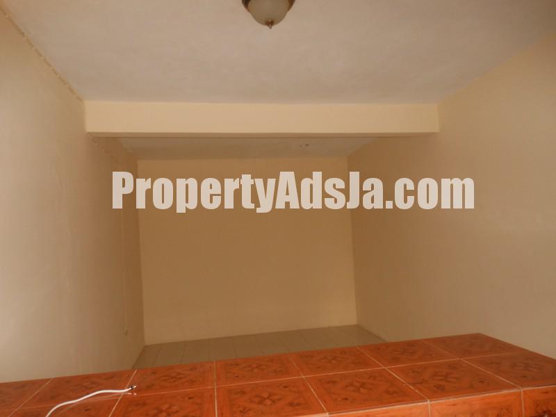 Townhouse For Rent in May Pen, Manchester Jamaica