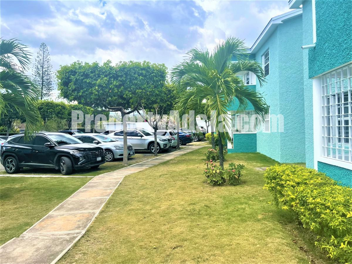 Apartment For Rent in BARBICAN, Kingston / St. Andrew Jamaica