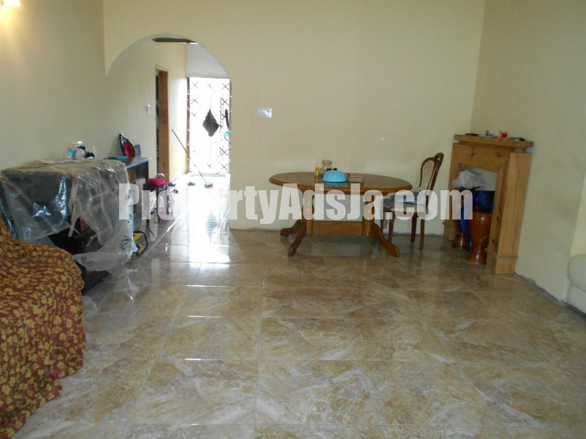 House For Sale in Four Paths, Clarendon Jamaica