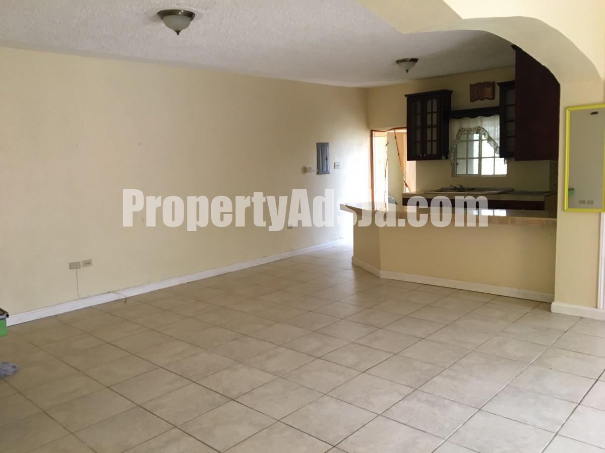 House For Rent in Maverley Mountain, Kingston / St. Andrew Jamaica