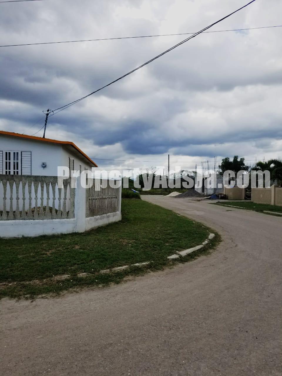 House For Sale in Willowdene, St. Catherine Jamaica