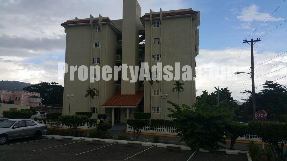 Apartment For Sale in Oaklands Apartment Complex, Kingston / St. Andrew
