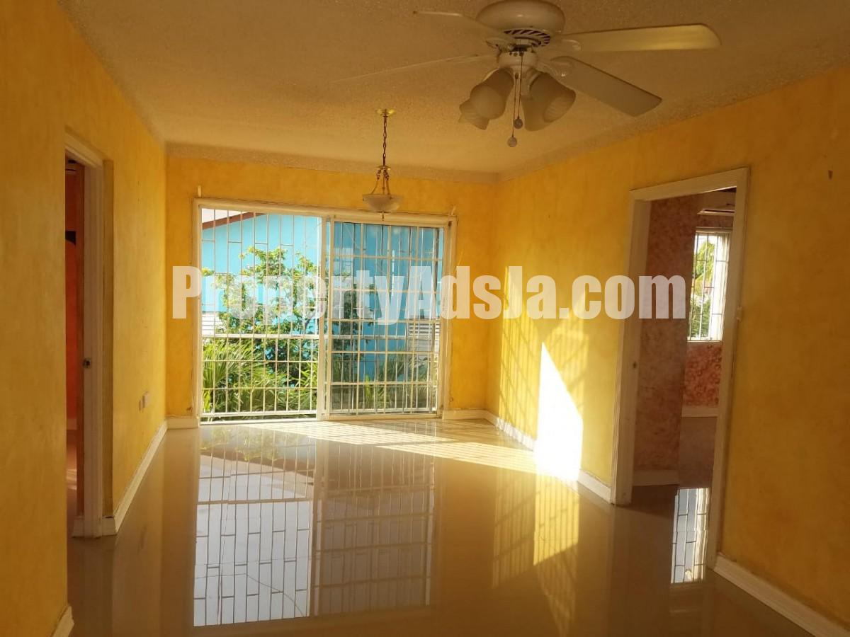 Apartment For Rent in The Cunningham Manor, Kingston / St. Andrew