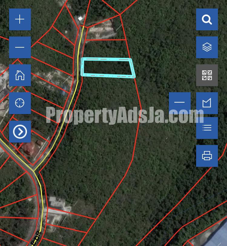 Residential lot For Sale in Plantation Heights, Kingston / St. Andrew