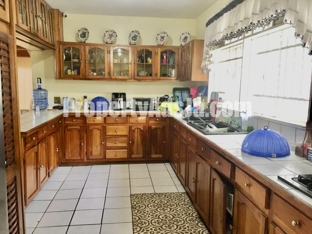 House For Sale in Chancery HAll, Kingston / St. Andrew Jamaica