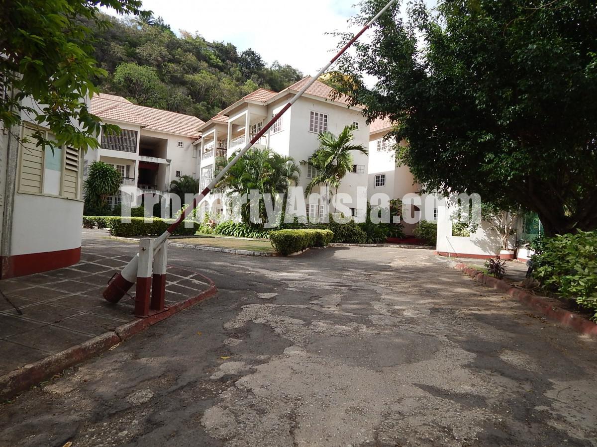 Apartment For Sale in Belvedere, Kingston / St. Andrew Jamaica