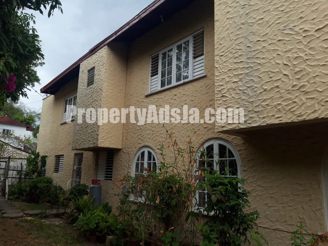 House For Sale in Hope Pastures Kgn 6, Kingston / St. Andrew Jamaica