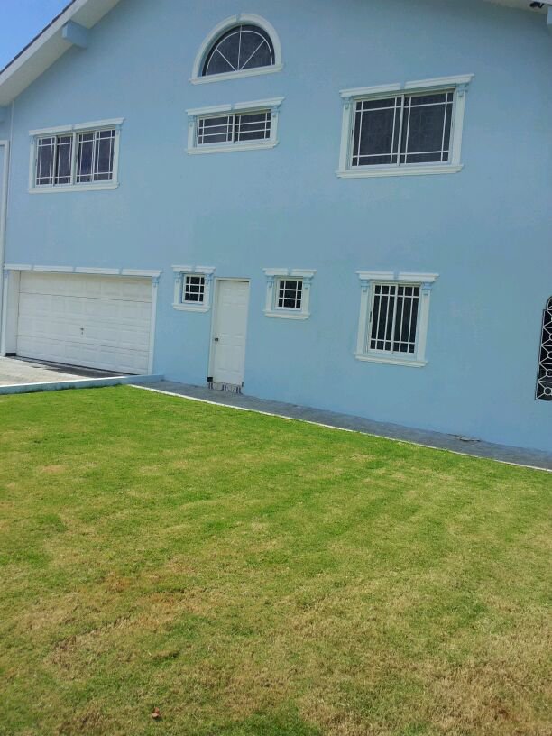 House For Sale in Patrick Road, Manchester Jamaica