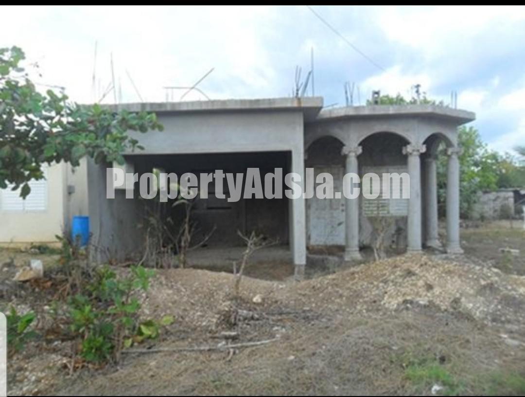 House For Sale in Longville Park, Clarendon Jamaica