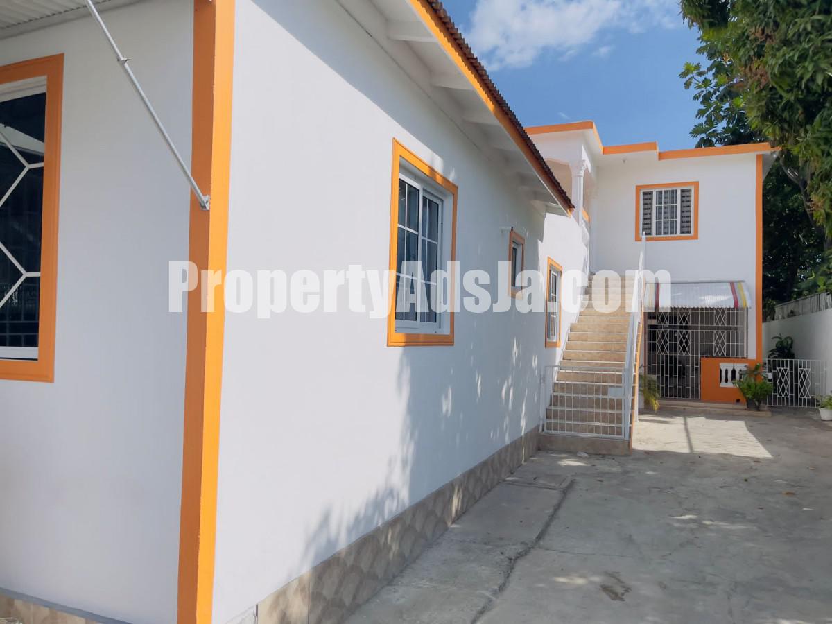 Apartment For Rent in Richmond Park, Kingston / St. Andrew Jamaica