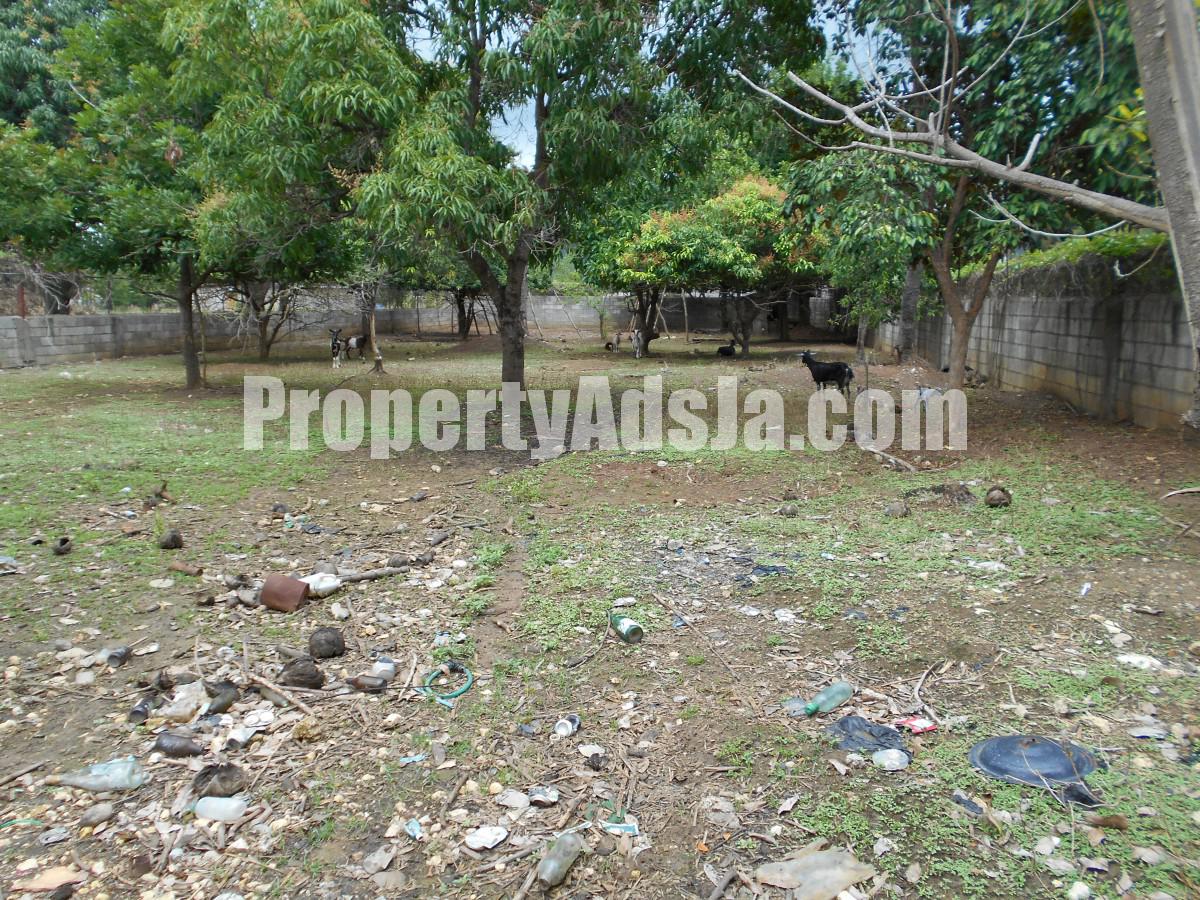 House For Sale in Toll Gate, Clarendon Jamaica