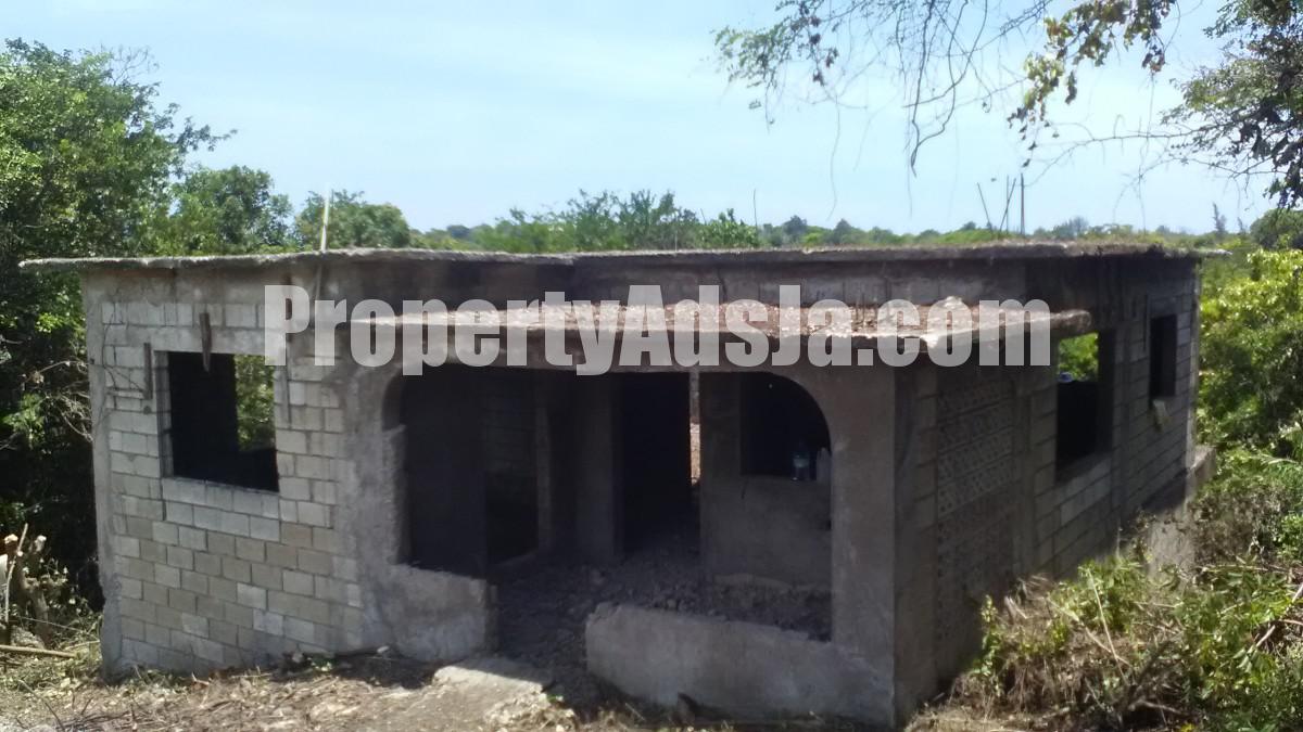 House For Sale in Montego Heights, St. James Jamaica