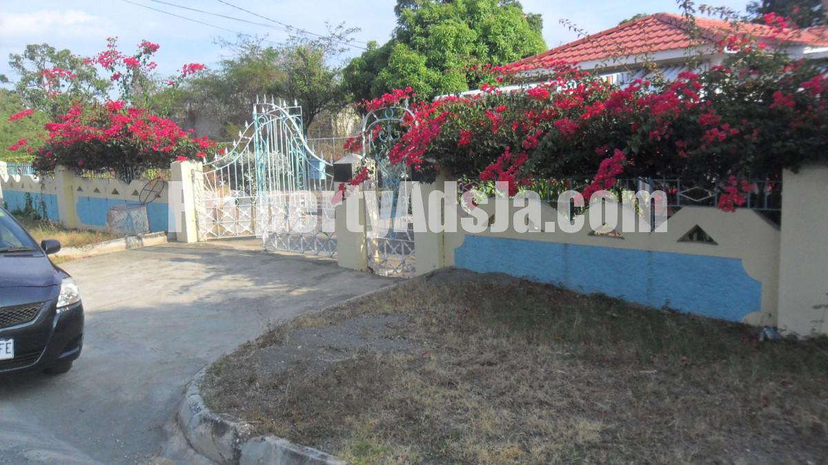 House For Sale in West Albion, St. Thomas Jamaica