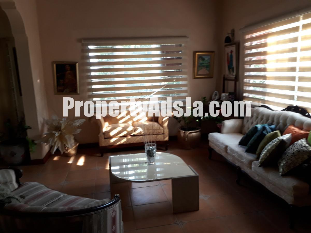 House For Sale in Mayfair Red Hills, Kingston / St. Andrew Jamaica