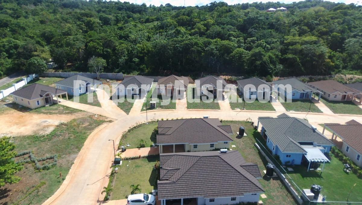 House For Sale in Gates of Edgehill, St. Mary Jamaica