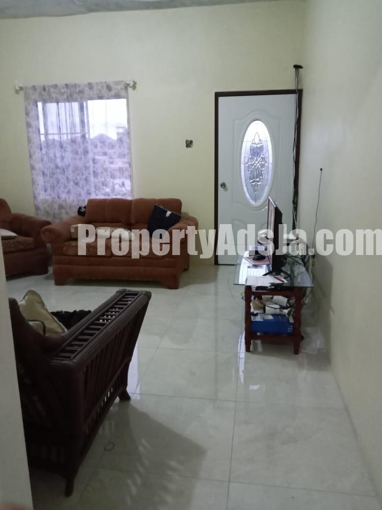 House For Sale in Williamsfield, Manchester Jamaica