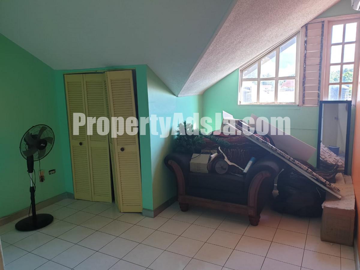 Apartment For Rent in Surbiton Road Near Devon House HWT Hope Road