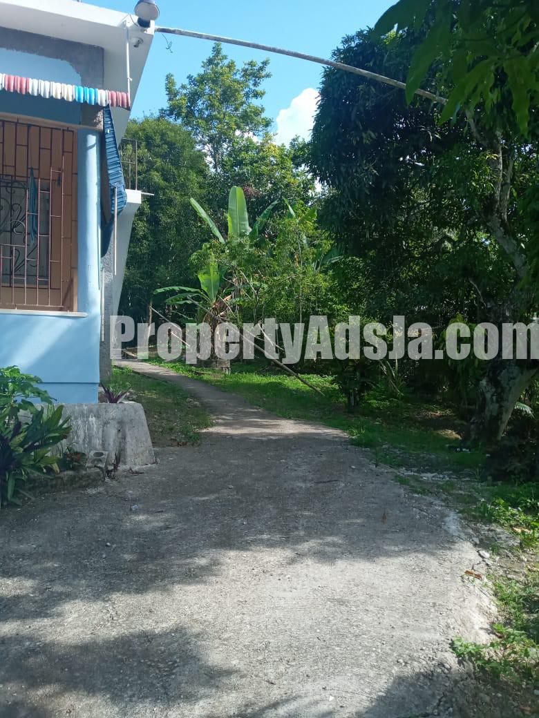 House For Sale in Tremolesworth Highgate, St. Mary Jamaica
