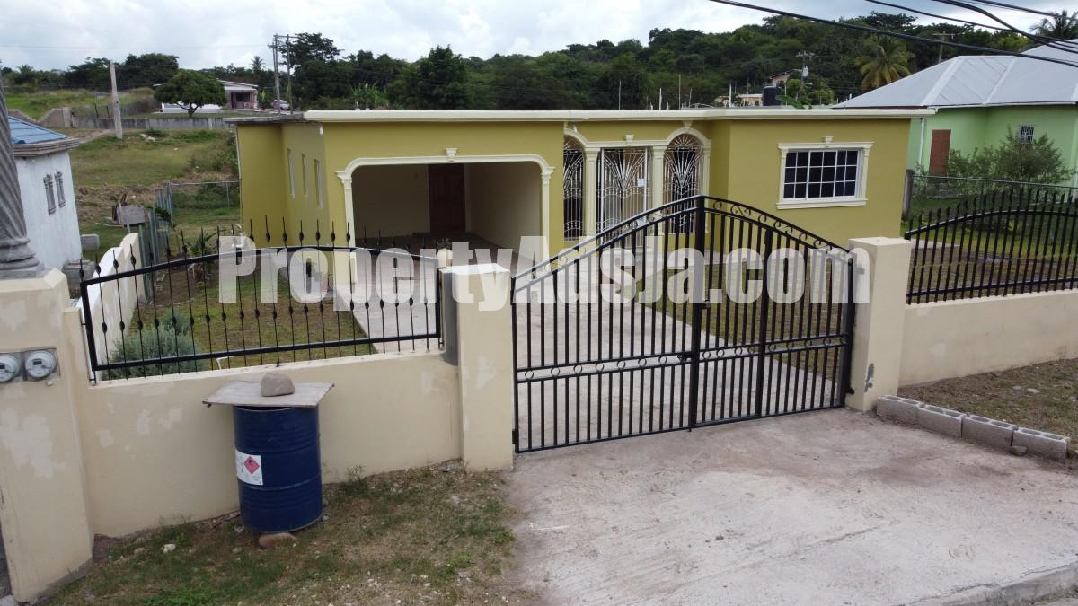 House For Sale in Merrivale Meadows, Clarendon Jamaica