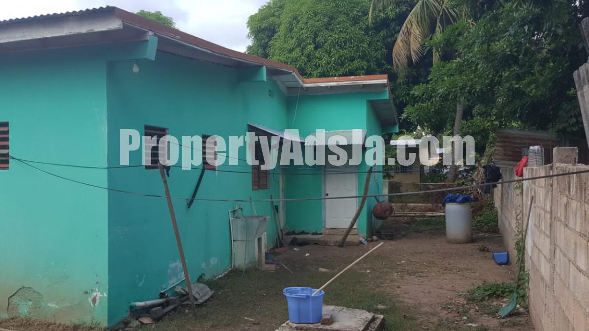 House For Sale in Hampton Green, St. Catherine Jamaica