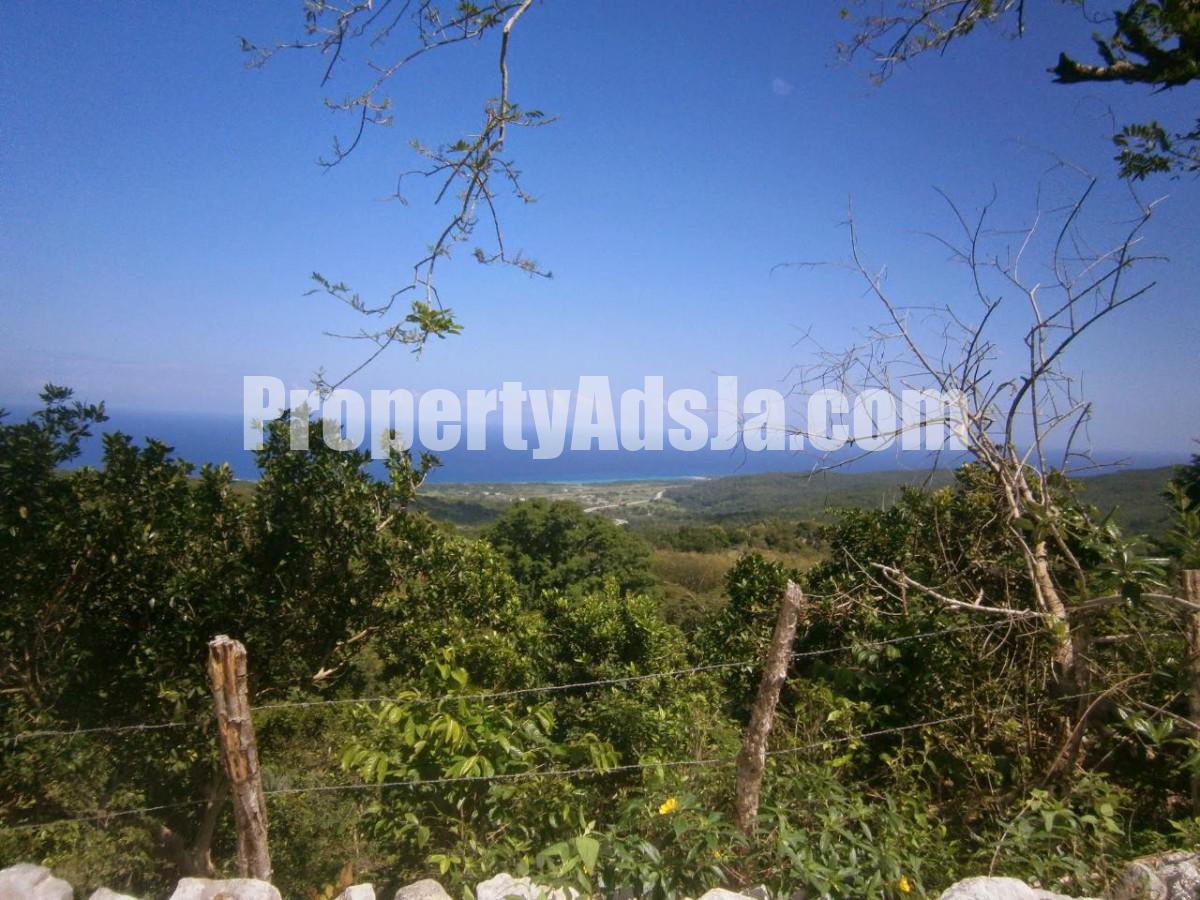 House For Sale in Duncans, Trelawny Jamaica