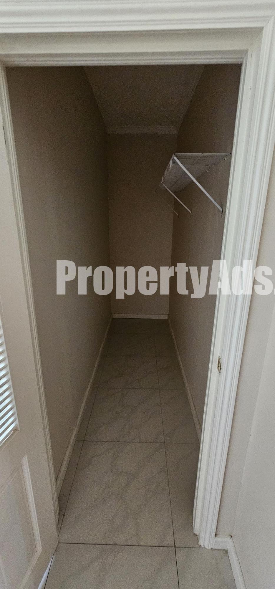 Apartment For Rent in El Monte Apt Complex, Kingston / St. Andrew