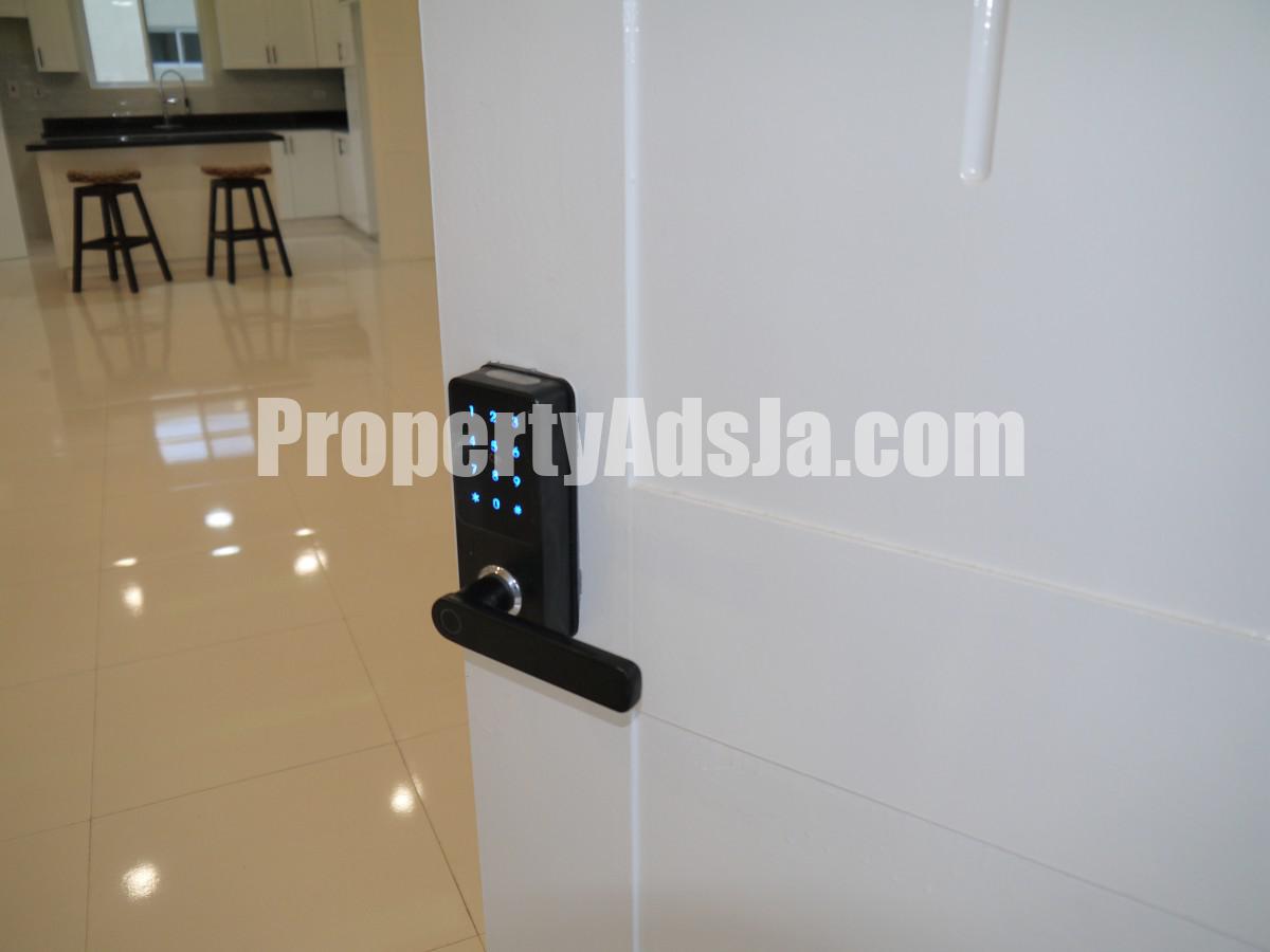 House For Sale in Mona Heights, Kingston / St. Andrew Jamaica