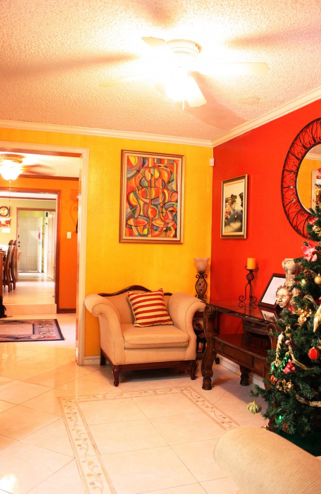 Townhouse For Sale in Kingston, Kingston / St. Andrew Jamaica