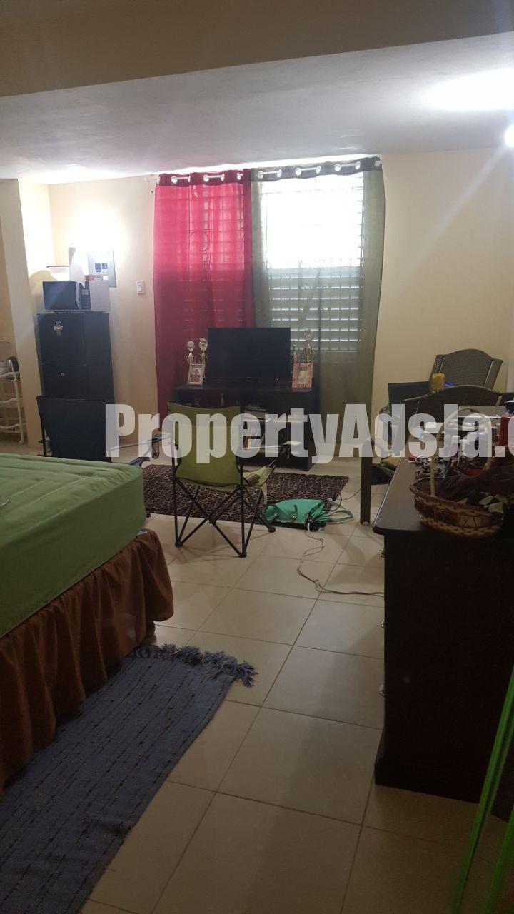 Apartment For Rent in Mona, Kingston / St. Andrew Jamaica