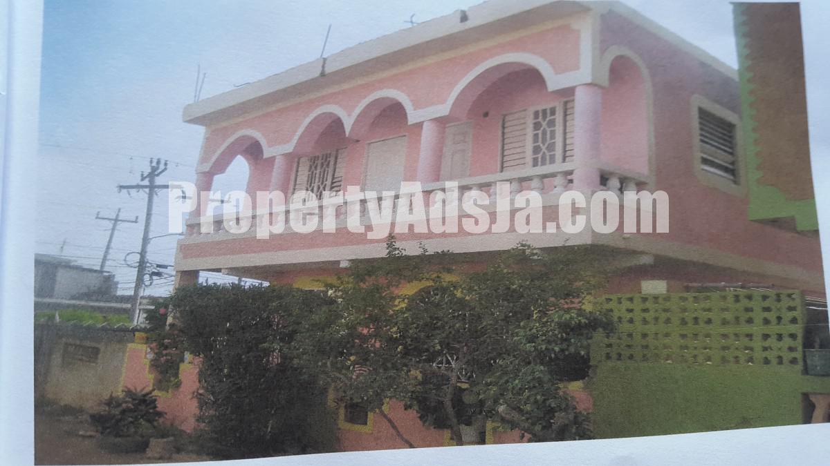 House For Sale in Manley Meadows, Kingston / St. Andrew Jamaica