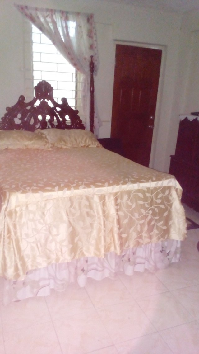 House For Sale in Pembroke Hall, Kingston / St. Andrew Jamaica