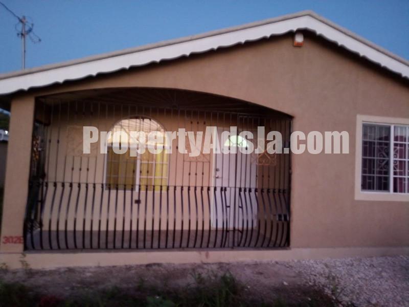 House For Rent in WEST VILLAGE, St. James Jamaica