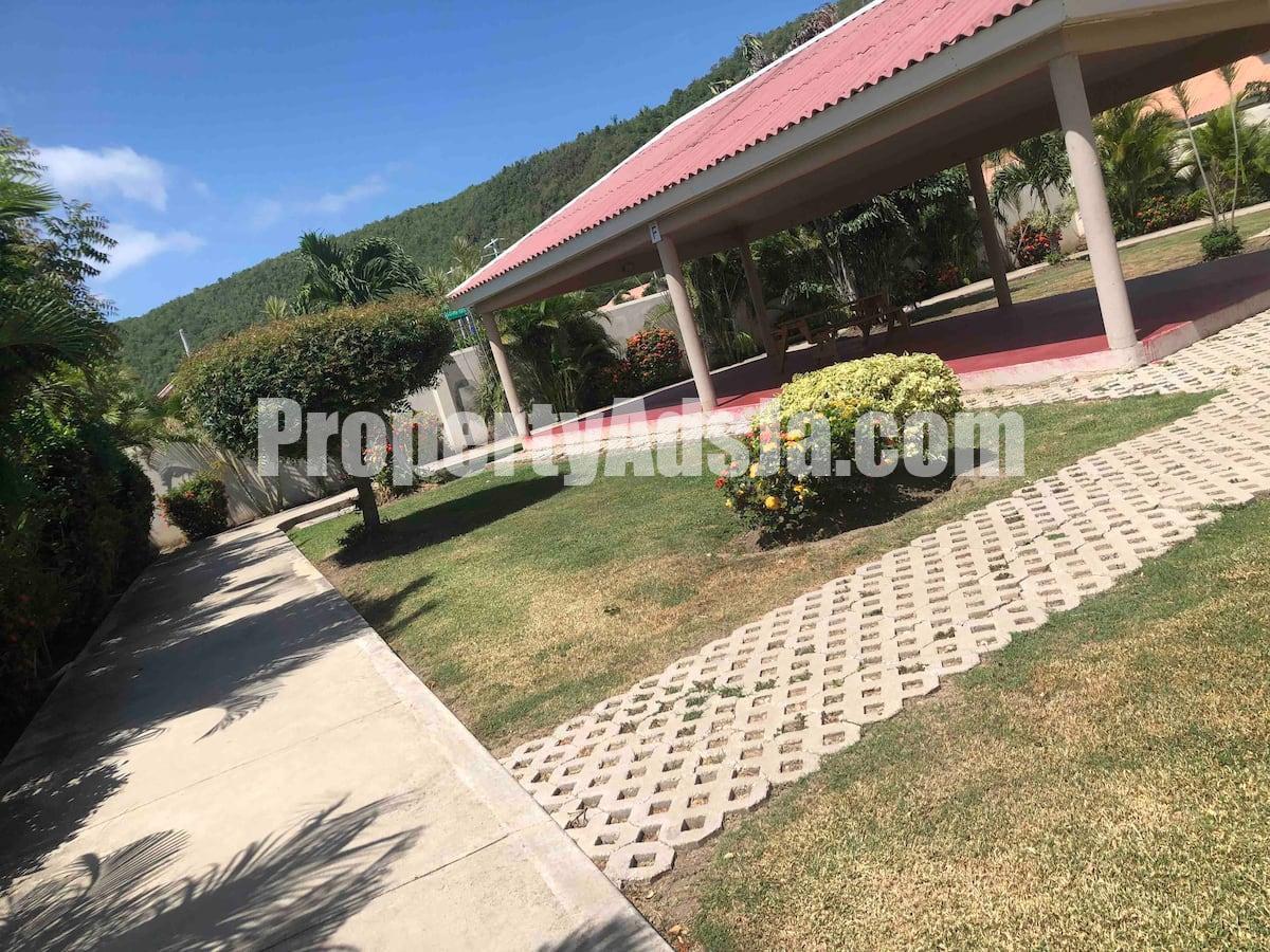 House For Rent in Caymanas Estate, Kingston / St. Andrew Jamaica
