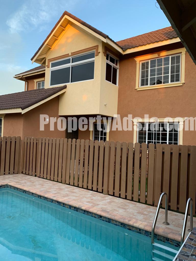 House For Sale in Kingston 6 townhouse, Kingston / St. Andrew Jamaica