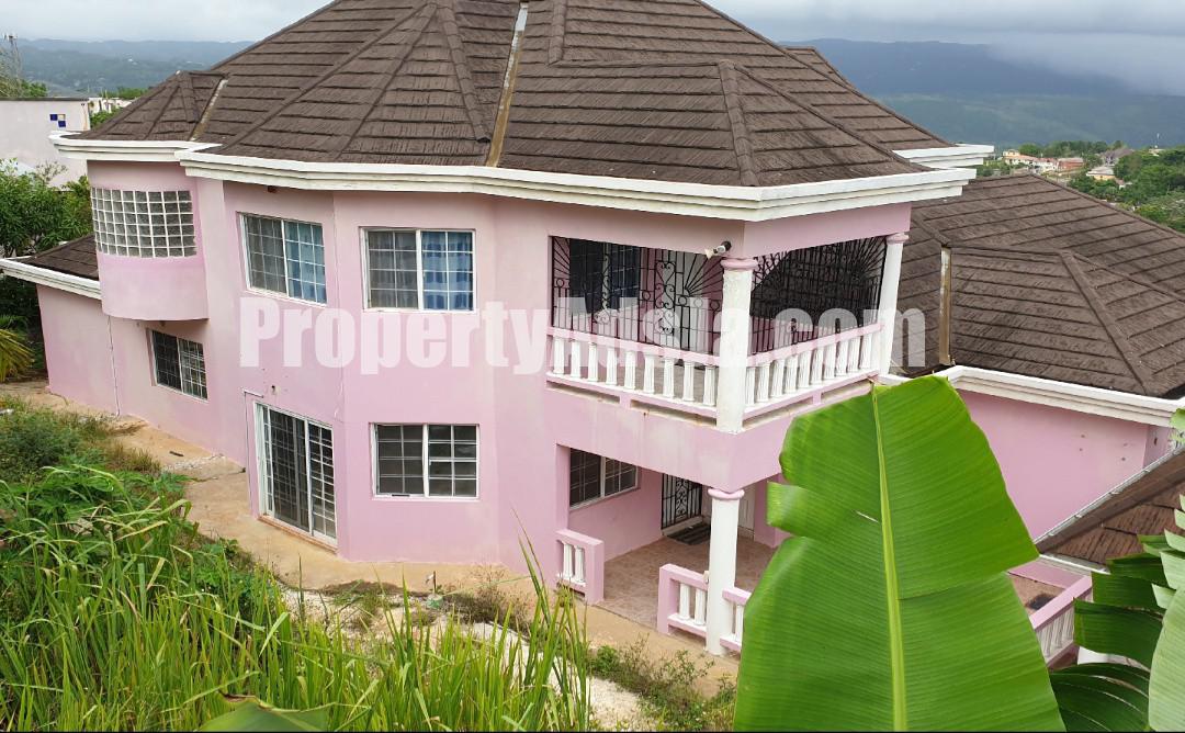 House For Sale in INGLESIDE, Manchester Jamaica