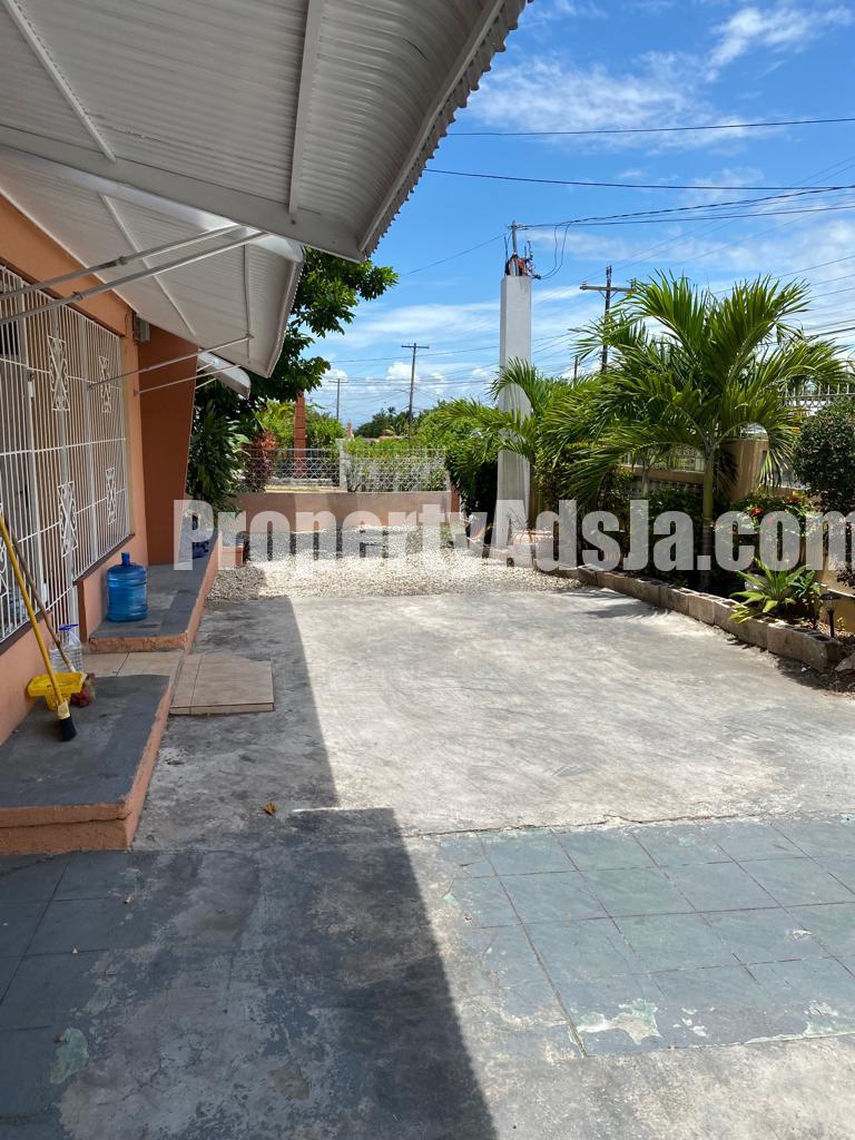 House For Rent in Havendale, Kingston / St. Andrew Jamaica