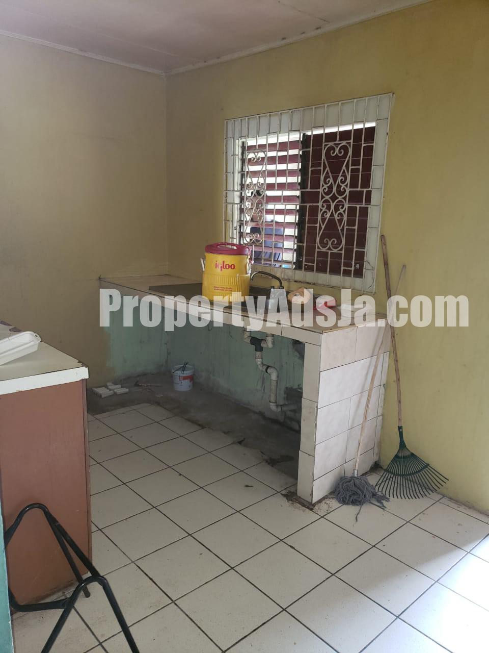 House For Sale in Four Paths, Clarendon Jamaica