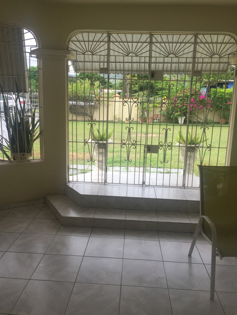 House For Sale in MONA KGN 6, Kingston / St. Andrew Jamaica