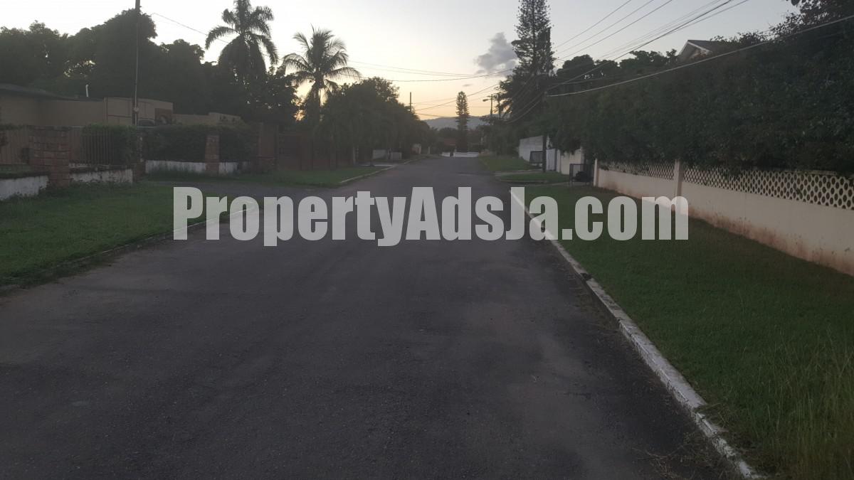 House For Sale in Arcadia, Kingston / St. Andrew Jamaica