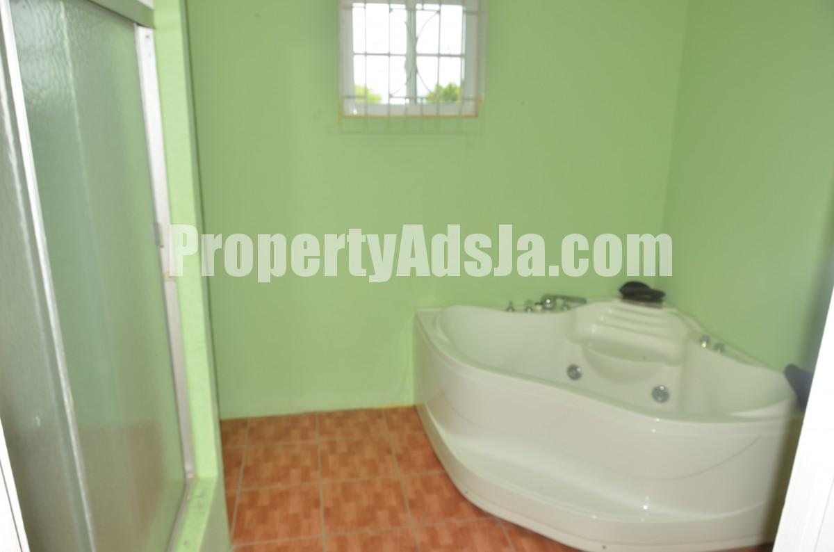 House For Sale in Hanson Drive, St. Elizabeth Jamaica