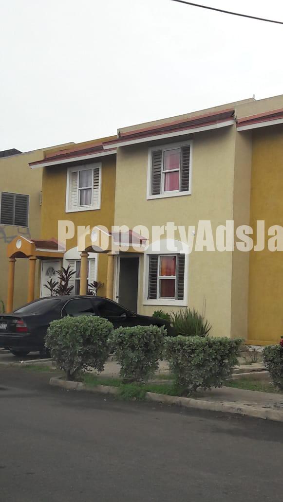 Townhouse For Sale in Union Estate, St. Catherine Jamaica