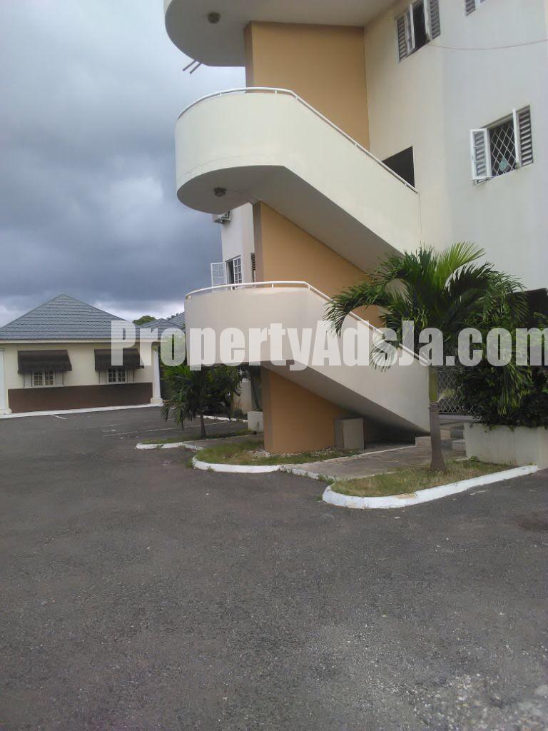 Apartment For Rent in Gated, Kingston / St. Andrew Jamaica