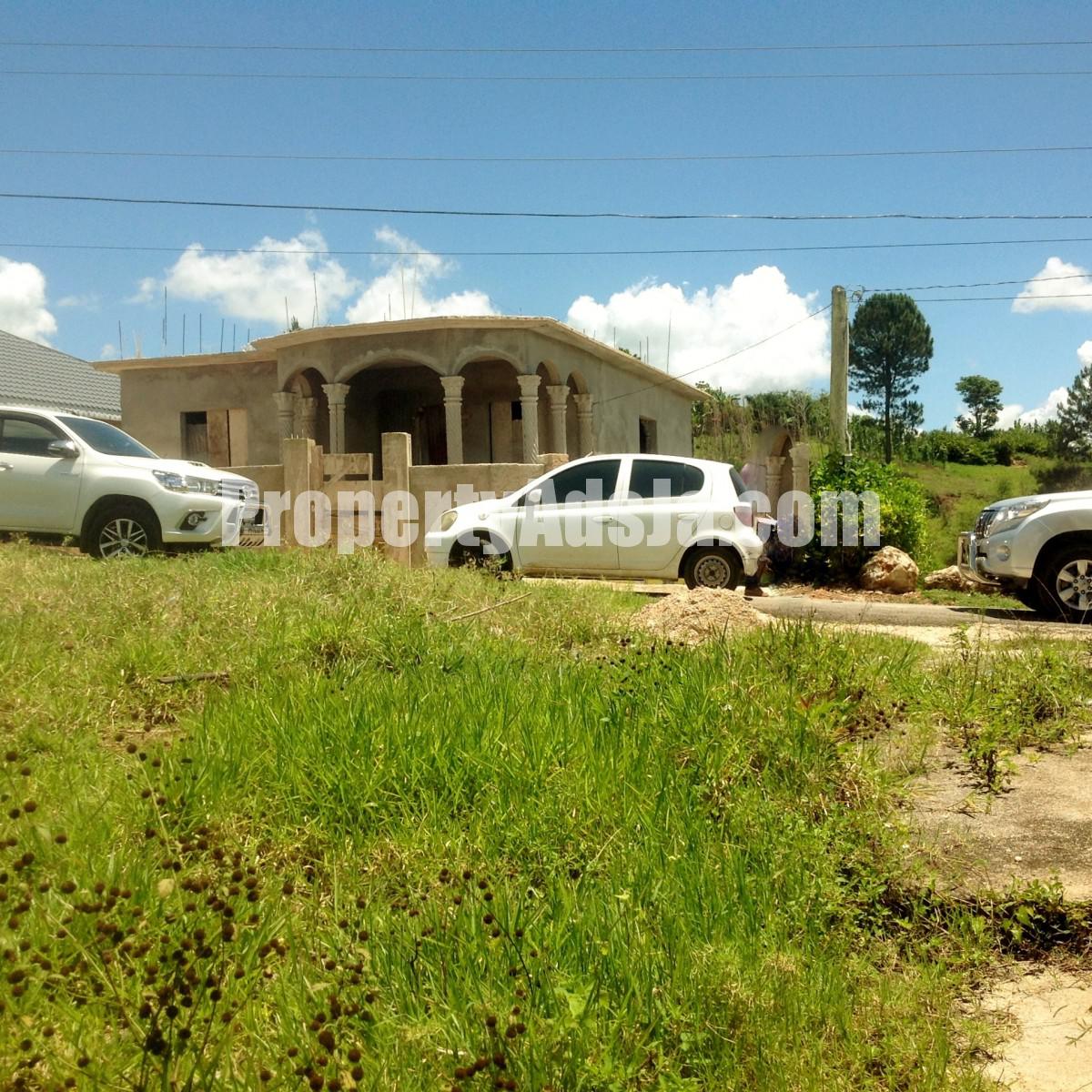 House For Sale in Christiana, Manchester Jamaica