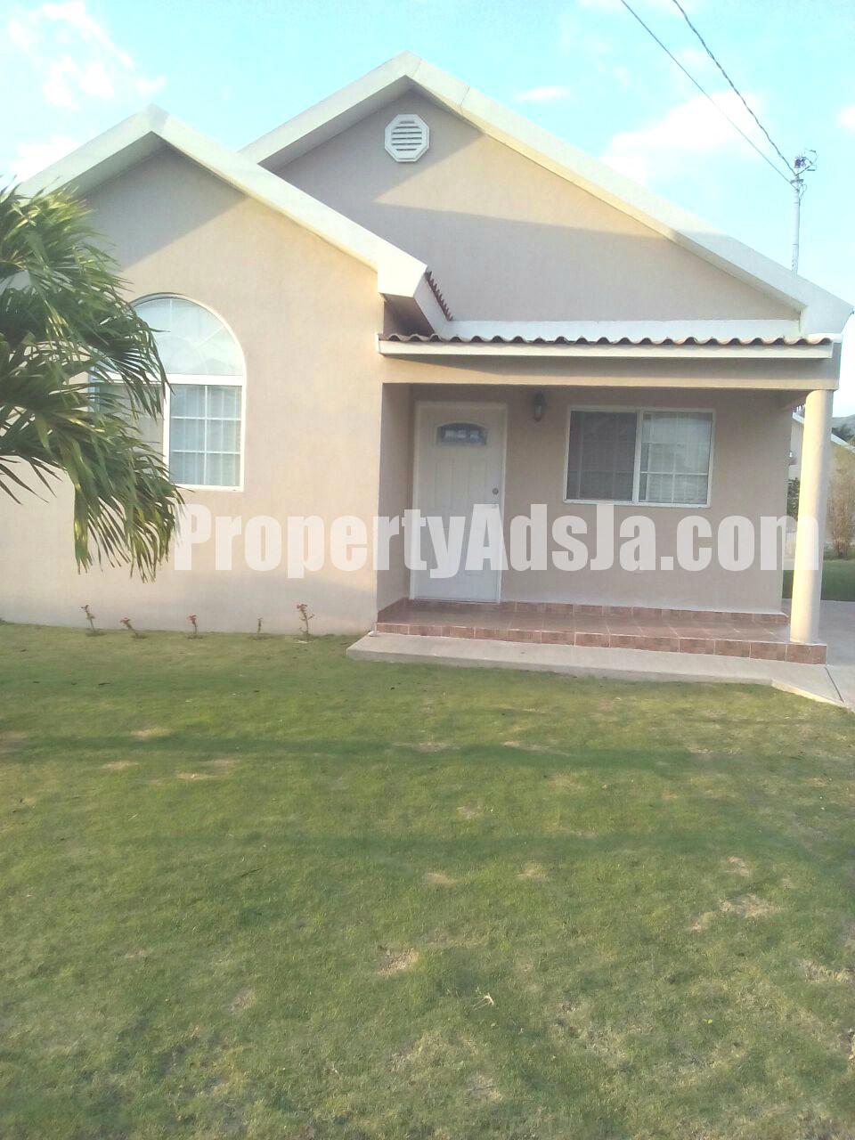 House For Rent in Caymanas Country Club Estates, Kingston / St. Andrew