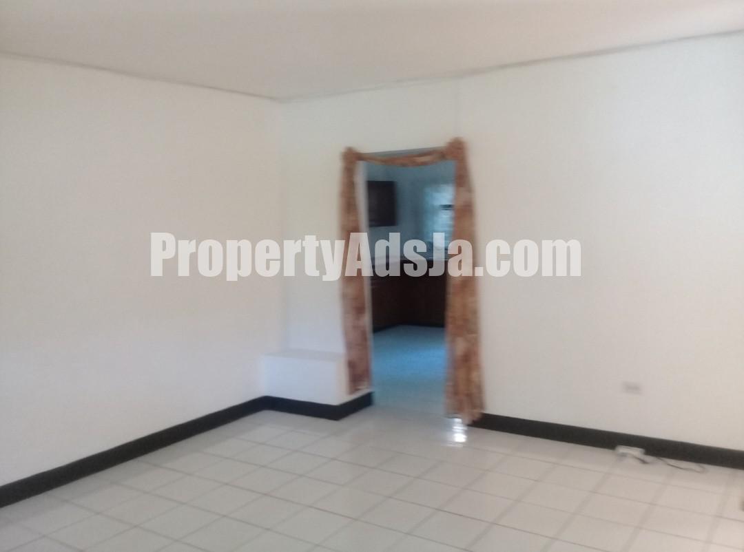 Apartment For Rent in Redhills, Kingston / St. Andrew Jamaica