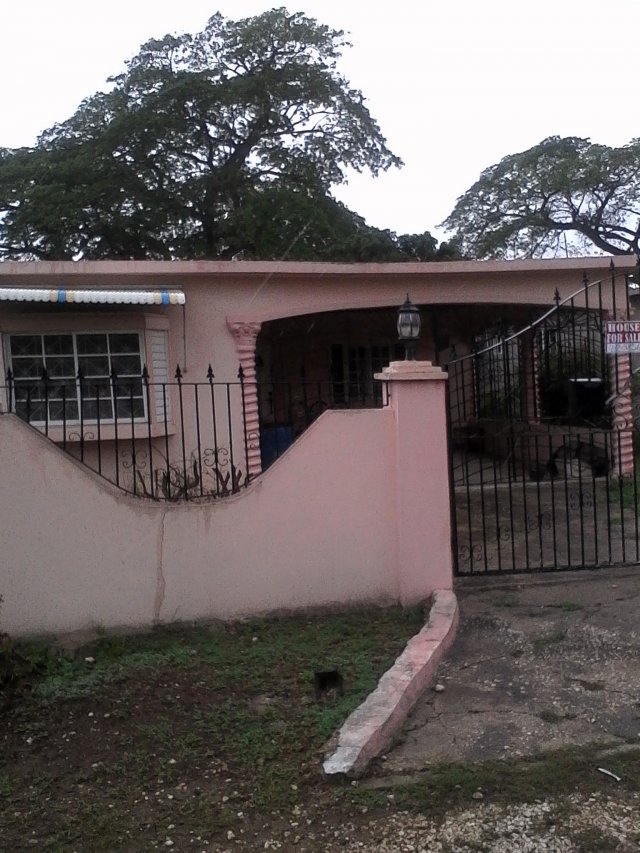 House For Sale in Spanish Town, St. Catherine Jamaica