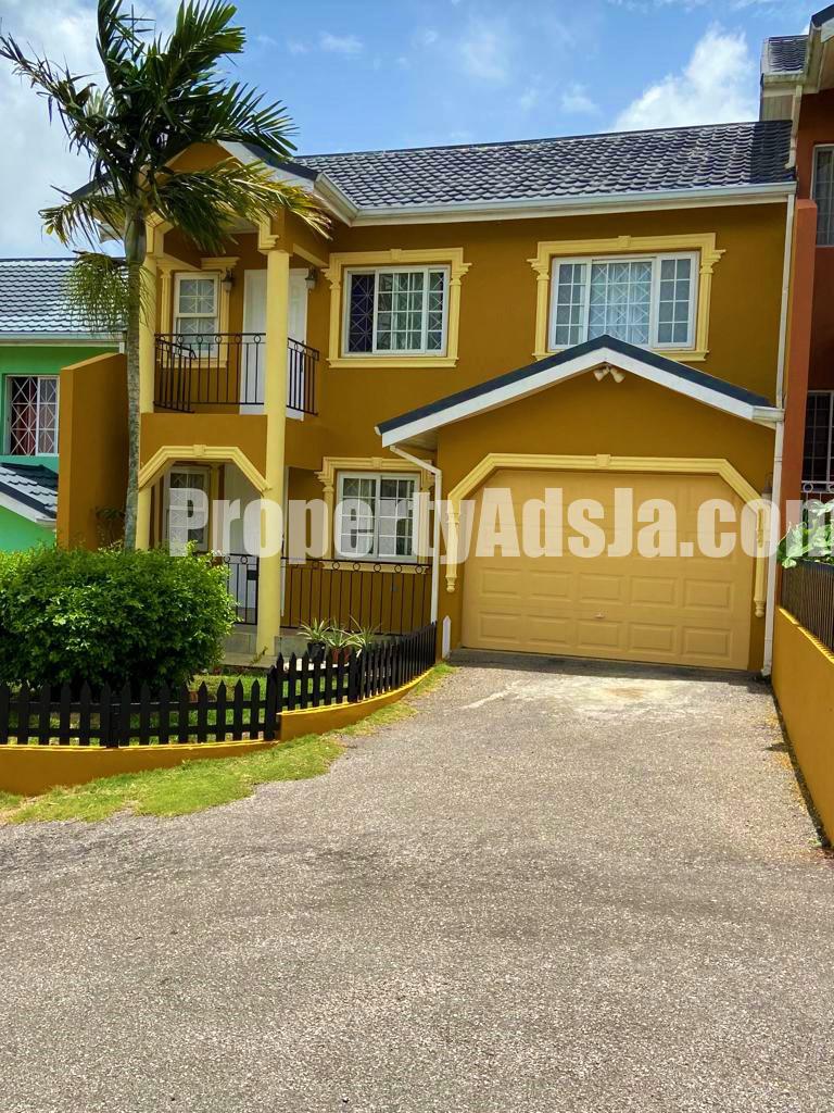 Townhouse For Sale in Hatfield PO Mandeville, Manchester Jamaica
